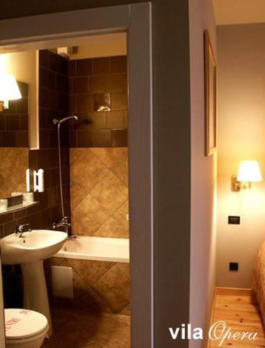 Opera Hotel Oradea Luaran gambar